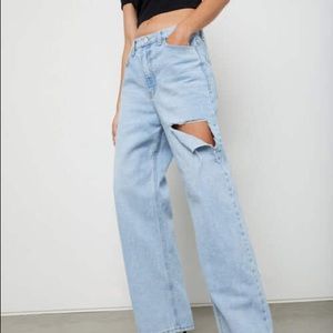 Oak and Fort Straight Leg Jean with Cutout